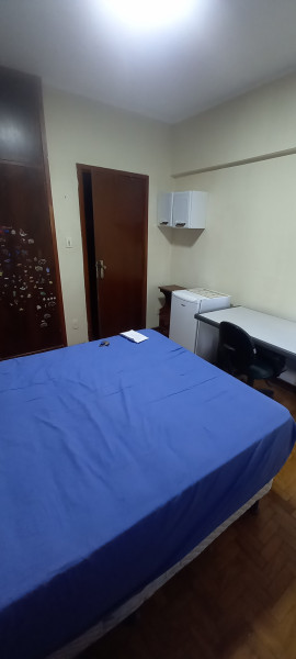 Imagem 4 da galeria do anúncio: Alugo quarto no Centro para Moças