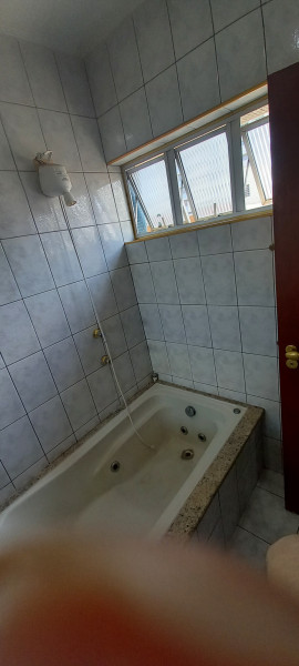 Imagem 7 da galeria do anúncio: Alugo quarto no Centro para Moças