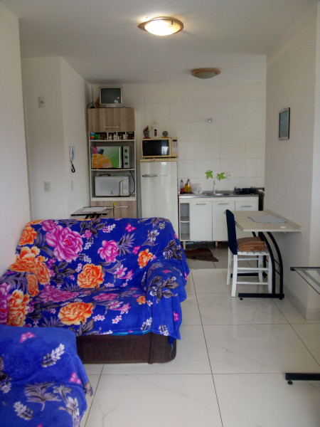 Imagem 7 da galeria do anúncio: Quarto para mulheres