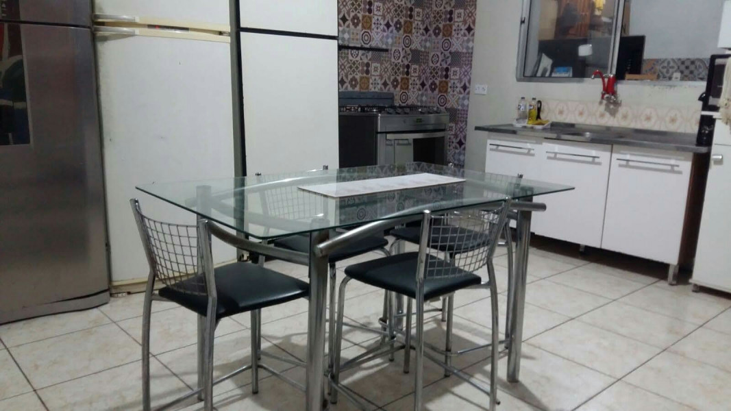 Imagem 9 da galeria do anúncio: casa montada para rapazes.