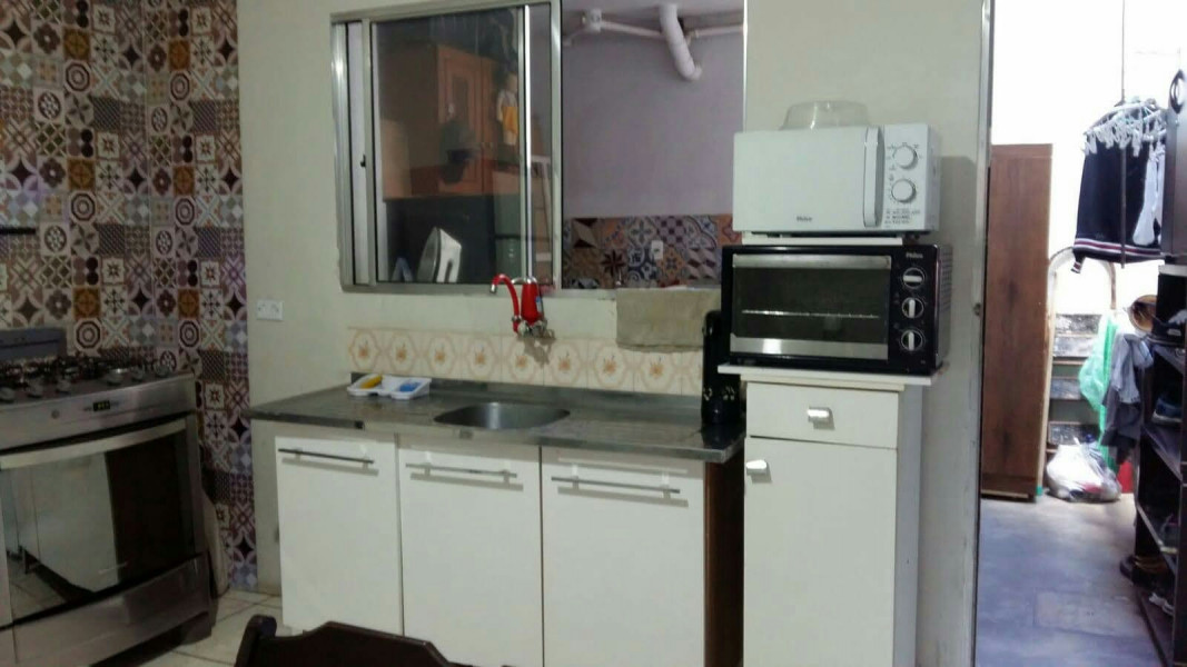 Imagem 3 da galeria do anúncio: casa montada para rapazes.