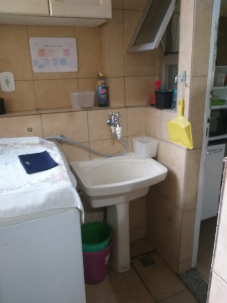 Imagem 2 da galeria do anúncio: Apartamento com quarto compartilhado para moças