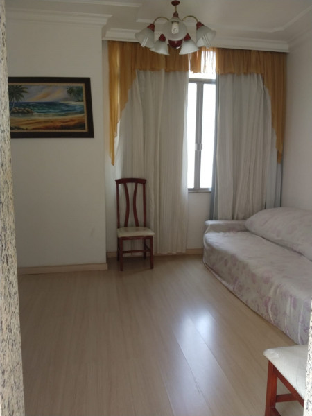 Imagem 5 da galeria do anúncio: Excelentes vagas para moça Praia de Icarai