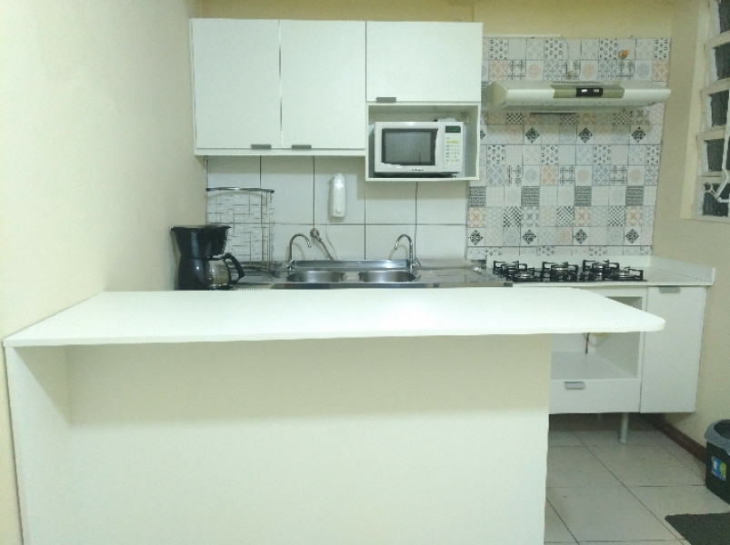 Imagem 8 da galeria do anúncio: Quarto Amplo/Confortável - Centro de PoA-RS (Não é Coliving)