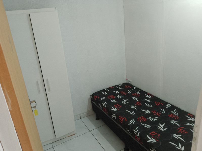 Imagem 1 da galeria do anúncio: Quartos mobiliados bairro bom Jesus Campo Largo