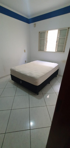 Imagem 2 da galeria do anúncio: Aluga-se quarto