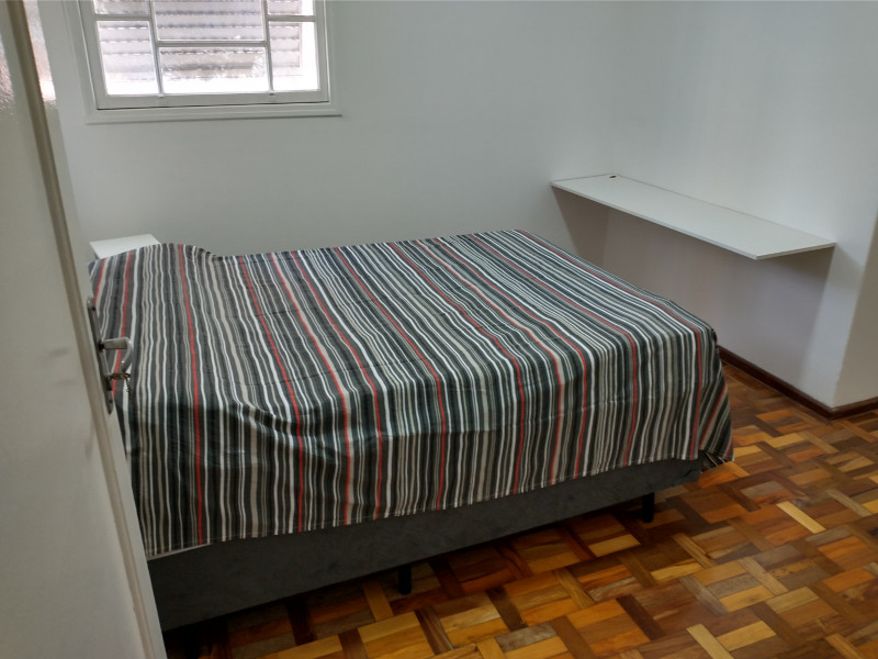 Imagem 2 da galeria do anúncio: Quarto Apartamento Centro Sorocaba