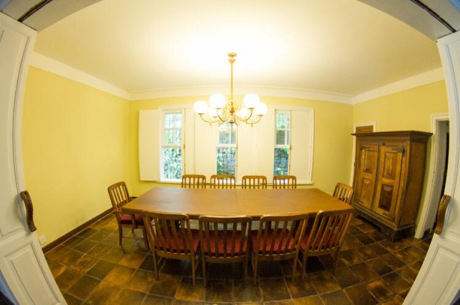 Imagem 13 da galeria do anúncio: Casarão em Laranjeiras - quartos individuais