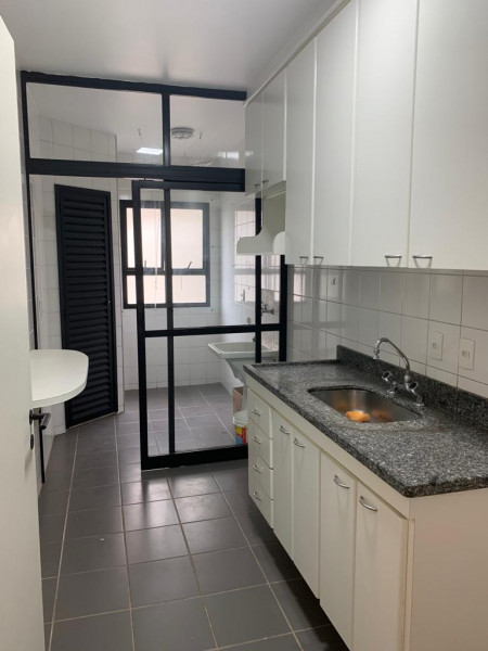 Imagem 3 da galeria do anúncio: Quarto individual em Alphaville (CENTRO DE ALPHAVILLE)