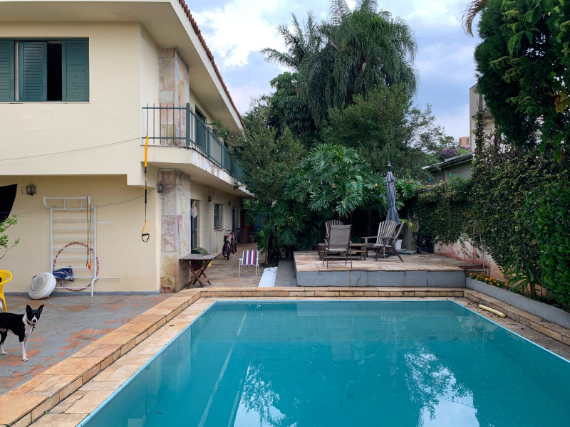 Imagem 1 da galeria do anúncio: Quarto individual em casa com piscina no Morumbi