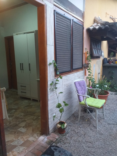 Imagem 1 da galeria do anúncio: Alugo mini SUITE rustica novinha em Casarão do Shopping