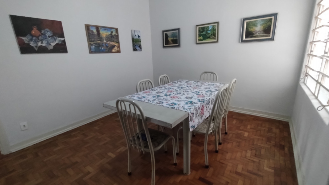 Imagem 2 da galeria do anúncio: Vaga/Quarto em Casa no Centro
