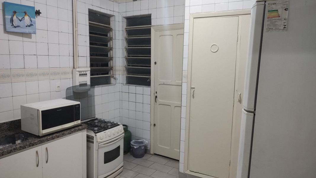 Imagem 3 da galeria do anúncio: Vaga/Quarto em Casa no Centro