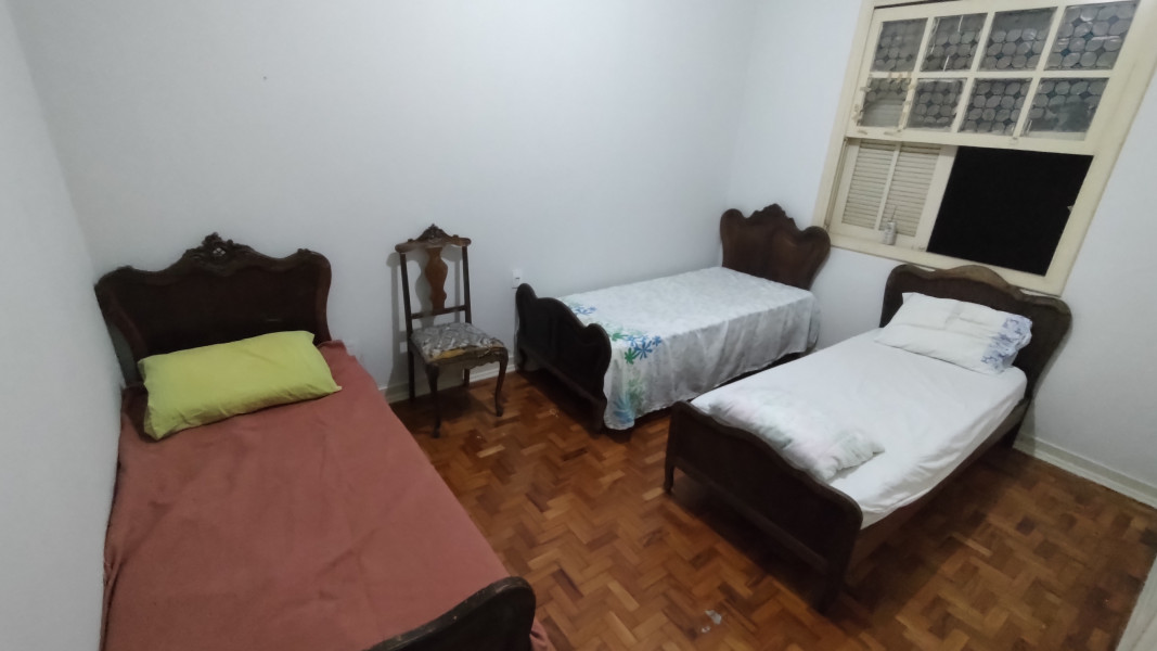 Imagem 6 da galeria do anúncio: Vaga/Quarto em Casa no Centro