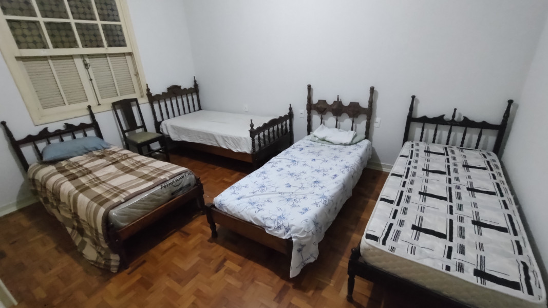 Imagem 5 da galeria do anúncio: Vaga/Quarto em Casa no Centro