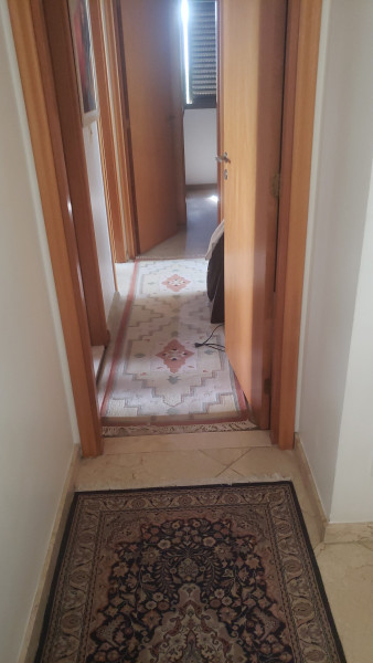 Imagem 7 da galeria do anúncio: Quarto mobiliado com banheiro compartilhado