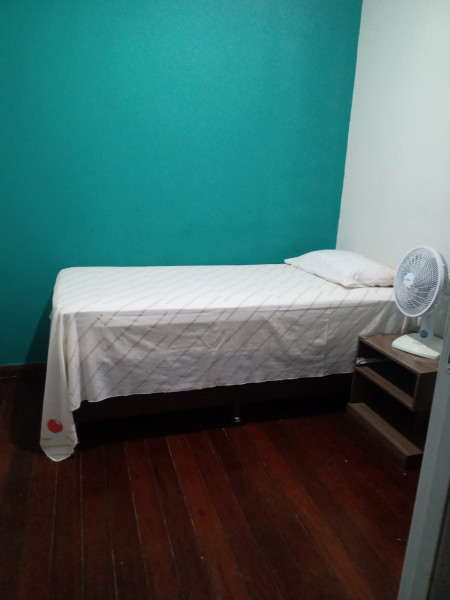 Imagem 3 da galeria do anúncio: Aluga-se quarto de solteiro