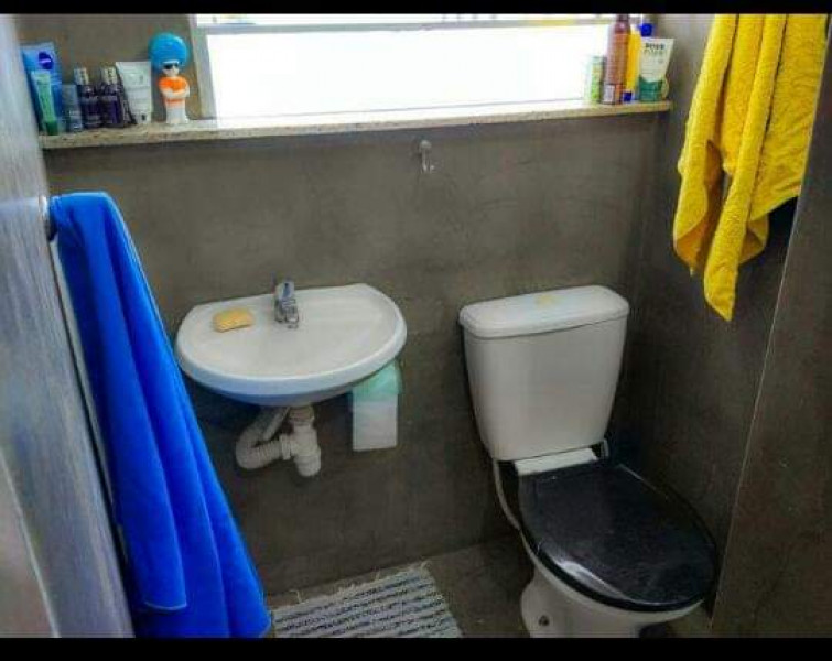 Imagem 4 da galeria do anúncio: SUÍTE ENORME/ Ana Rosa/ Mulher /PORTA ENTRADA INDEPENDENTE