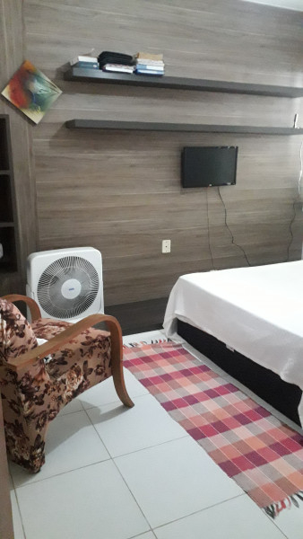 Imagem 2 da galeria do anúncio: casa de familia, com bom  relacionamento.harmonioso..limpo