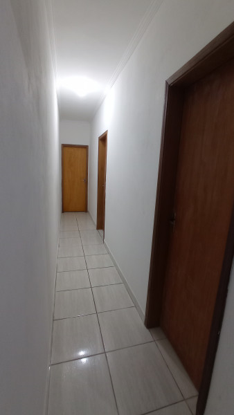 Imagem 8 da galeria do anúncio: Confortável e amplo quarto trabalho/estudo com conta inclusa