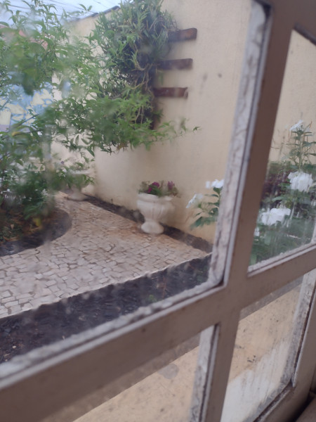 Imagem 7 da galeria do anúncio: Belo quarto de solteiro para mulheres