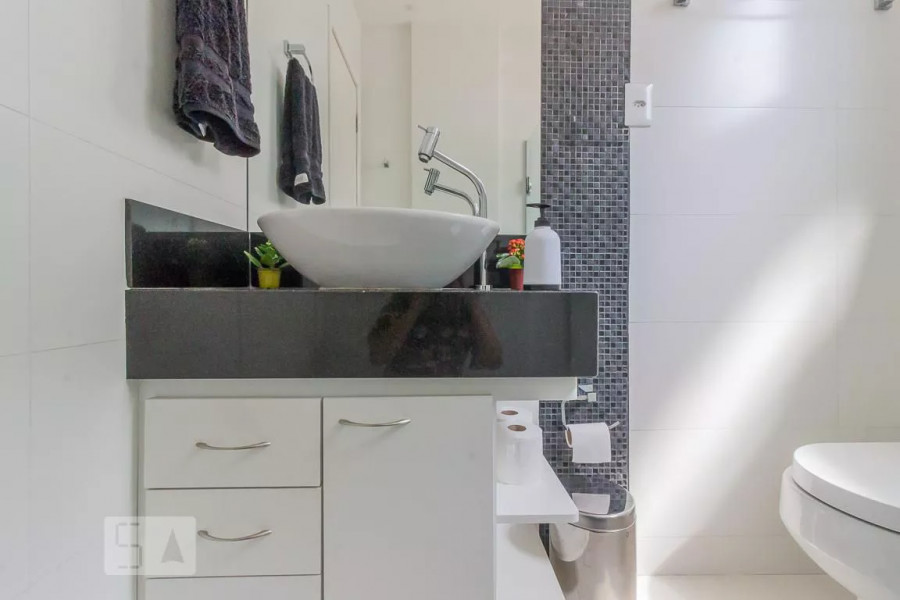 Imagem 4 da galeria do anúncio: Quarto em frente à PUC com serviços