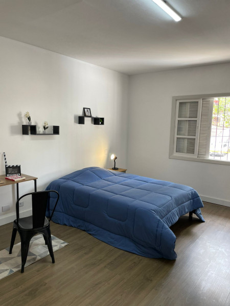 Imagem 3 da galeria do anúncio: ALUGO SUITE DECORADA COM TUDO INCLUSO.