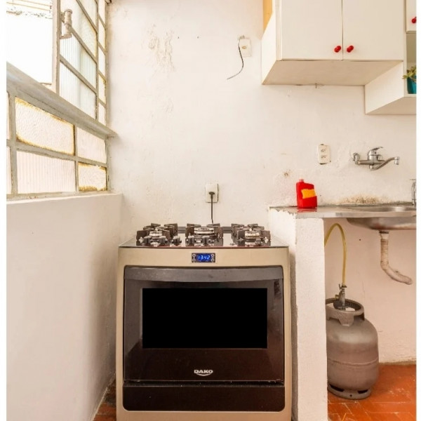 Imagem 10 da galeria do anúncio: Quarto c/ Varanda na Paulista