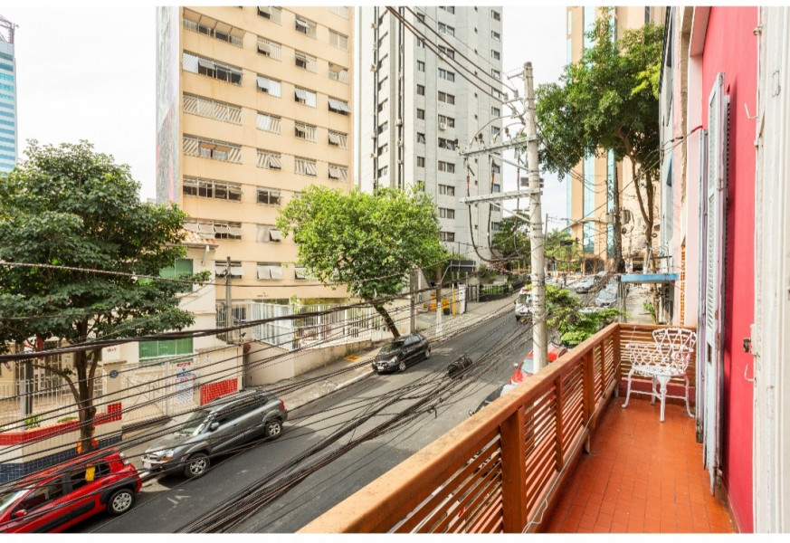 Imagem 4 da galeria do anúncio: Quarto c/ Varanda na Paulista