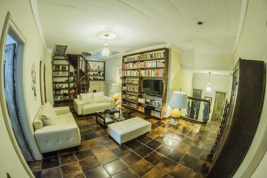 Imagem 12 da galeria do anúncio: Casarão em Laranjeiras - quartos individuais