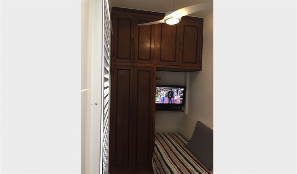 Imagem 2 da galeria do anúncio: MINI SUITE PRAIA LEBLON / PUC/METRO e HOSPITAL MIGUEL COUTO