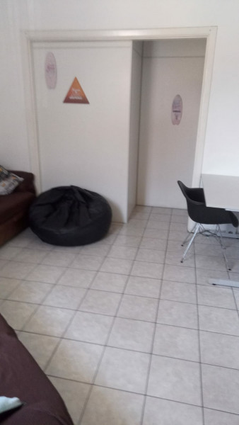 Imagem 4 da galeria do anúncio: Quarto individual ao lado do metro