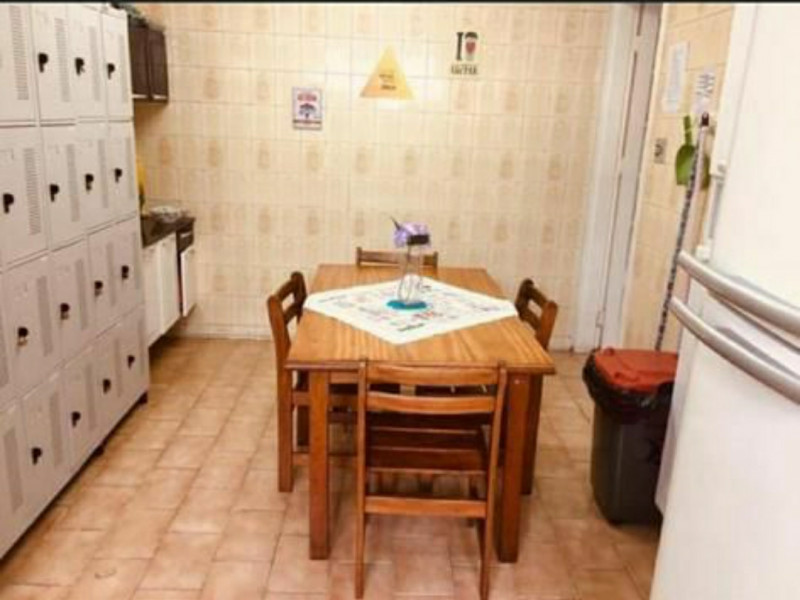 Imagem 2 da galeria do anúncio: Quarto individual ao lado do metro