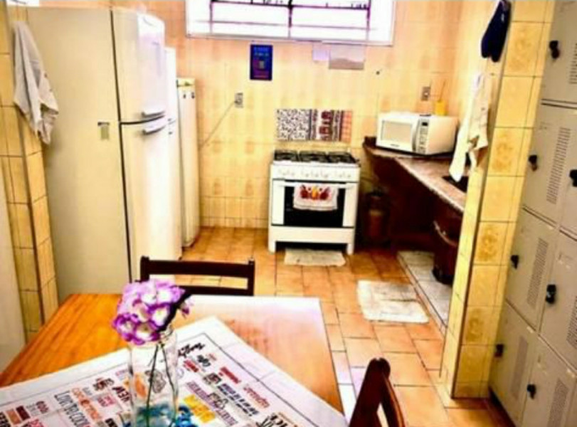 Imagem 1 da galeria do anúncio: Quarto individual ao lado do metro