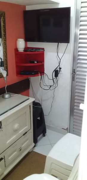 Imagem 2 da galeria do anúncio: Alguel de quarto compartilhado para moças em Ipanema