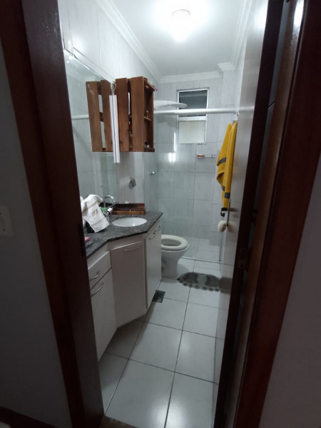 Imagem 9 da galeria do anúncio: ALUGO quarto a 1/2 quadra de todo comércio