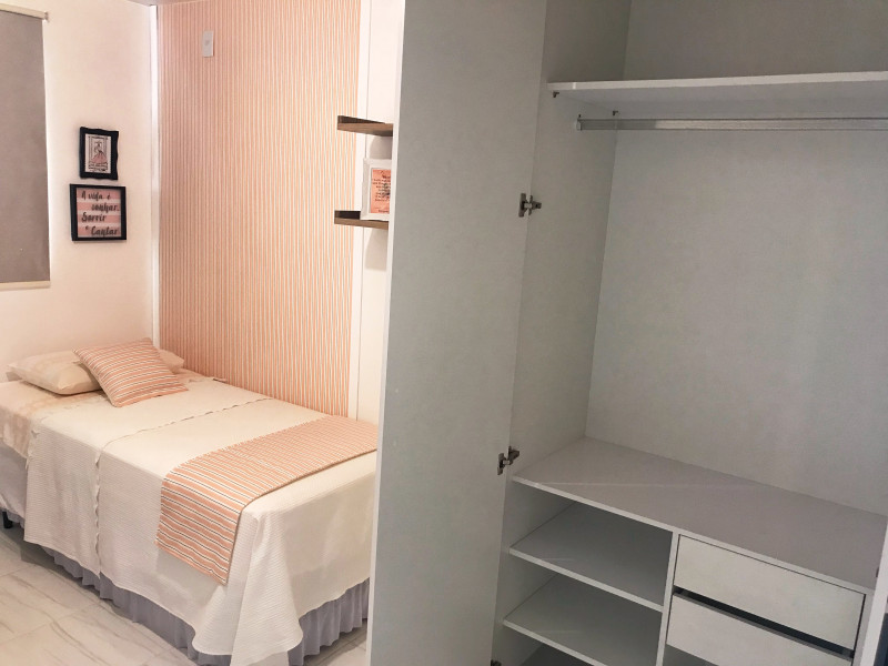 Imagem 2 da galeria do anúncio: QUARTO EM REPÚBLICA DESCOLADA