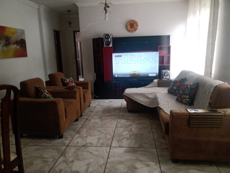 Imagem 17 da galeria do anúncio: QUARTO EM SULACAP.,300 m do Shopping.BRT