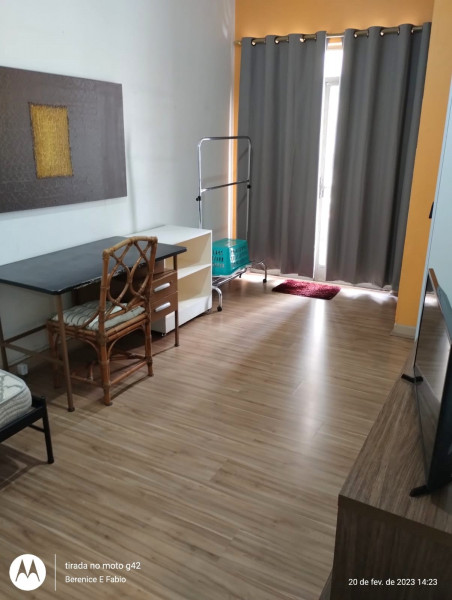 Imagem 1 da galeria do anúncio: Quarto Grande com SACADA