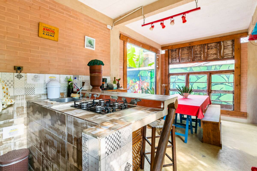 Imagem 4 da galeria do anúncio: Suíte privativa_Casa Flor Raiz