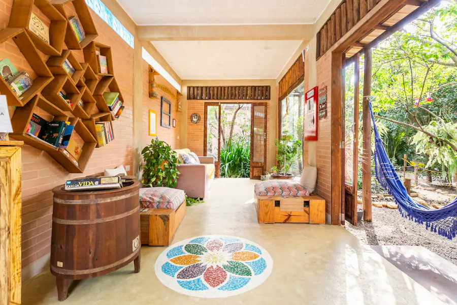 Imagem 1 da galeria do anúncio: Suíte privativa_Casa Flor Raiz