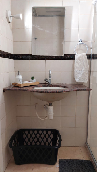 Imagem 12 da galeria do anúncio: Quarto em Casa de família