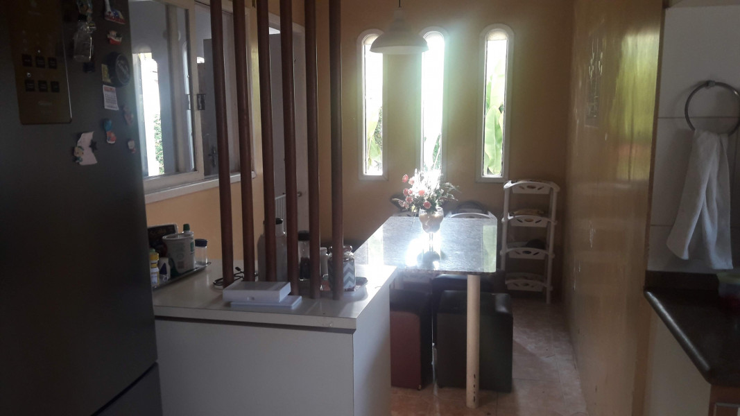 Imagem 14 da galeria do anúncio: Quarto em Casa de família