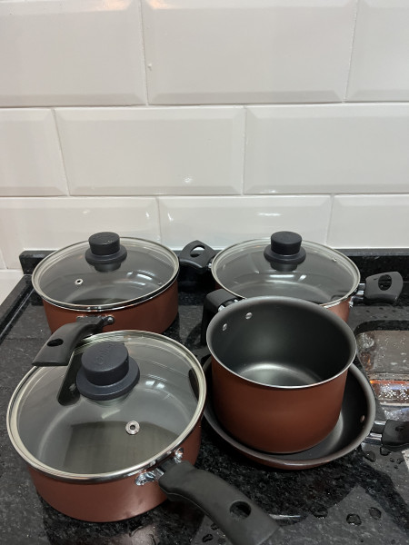 Imagem 9 da galeria do anúncio: RESIDENCIAL MAURICE ET MADELEINE suítes individuais