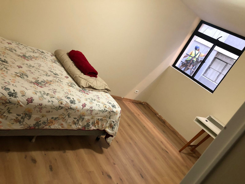 Imagem 7 da galeria do anúncio: Quarto no Batel (grande)