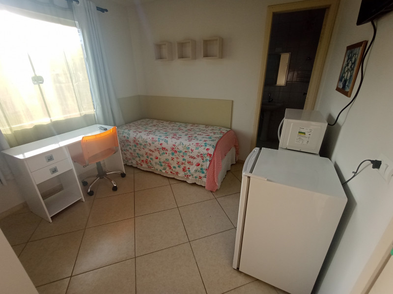 Imagem 4 da galeria do anúncio: Suite mobiliada próximo a UFPR centro politécnico