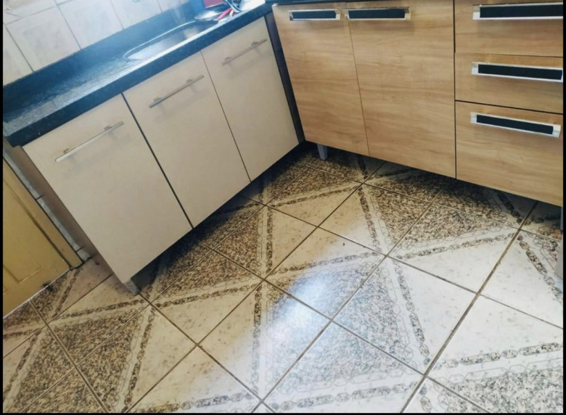 Imagem 11 da galeria do anúncio: Alugo Suite ampla vom cama box  Tv e frigobar