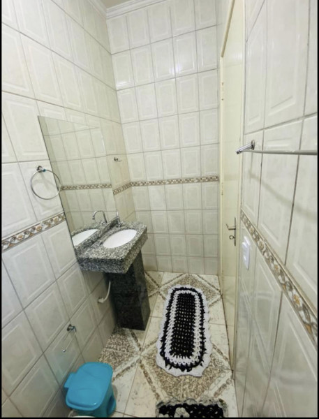 Imagem 8 da galeria do anúncio: Alugo Suite ampla vom cama box  Tv e frigobar