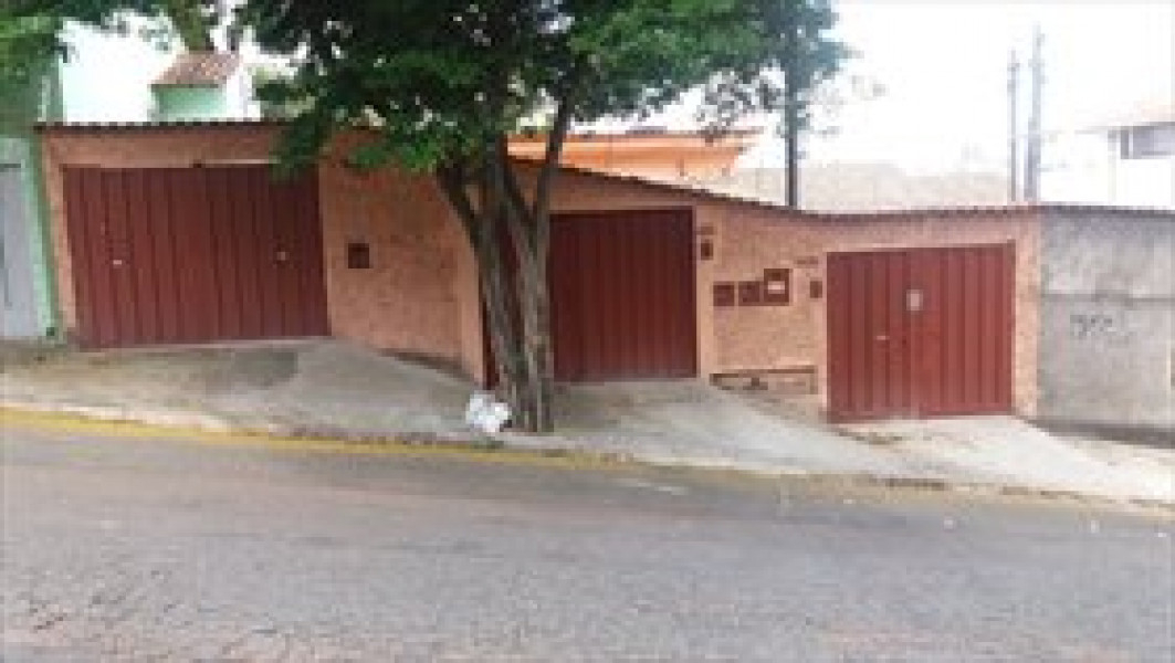 Imagem 6 da galeria do anúncio: Quartos individuais e Kitnets no Bairro Nova Suiça