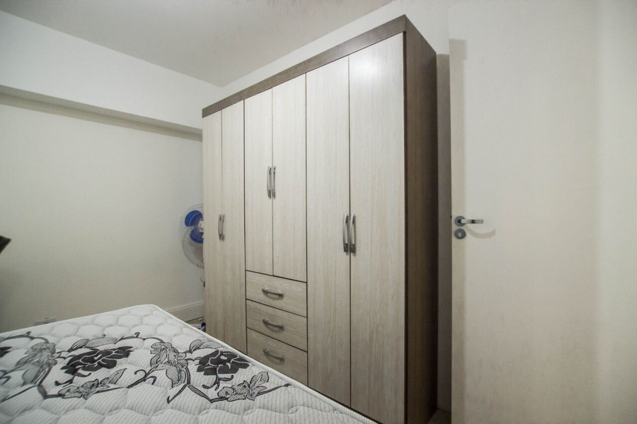 Imagem 11 da galeria do anúncio: Quarto  medio Centro Curitiba